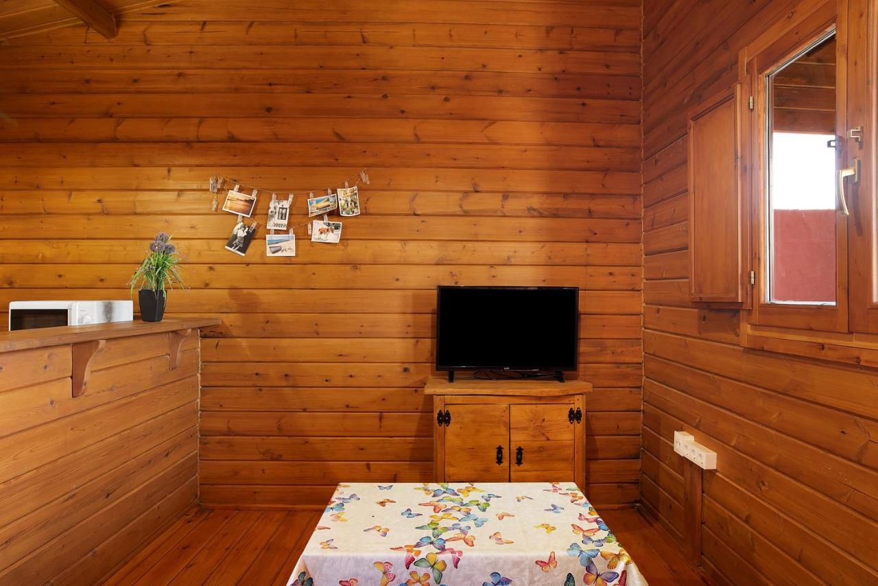 Casa Juana Madera Villa Zahora Bagian luar foto